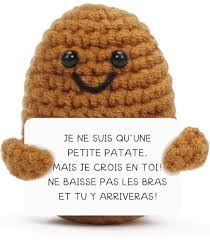 Décoration Positive en Tricot pour un Anniversaire Mémorable