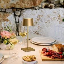 Lampe sans fil intérieure élégante et rechargeable pour restaurant