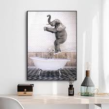 Tableau Pingouins Élégant pour une Salle de Bain Unique